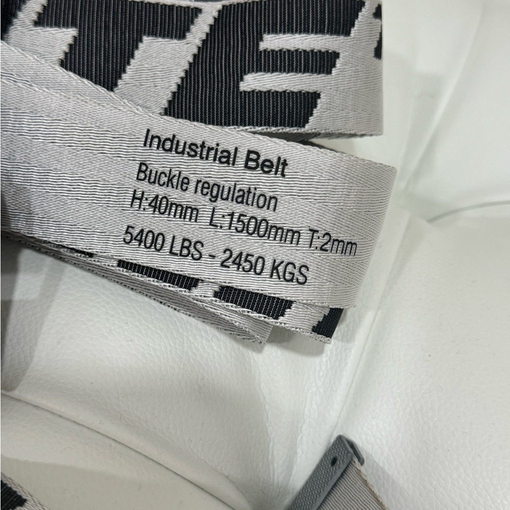 OFF WHITE - Picture 3 of 3